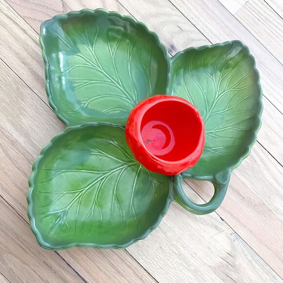 Vintage Metlox Poppytrail California Strawberry Divided Serving Bowl Pottery - Picture 1 of 12